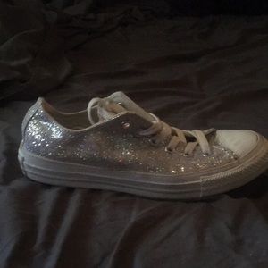 Converse sneaker glitter